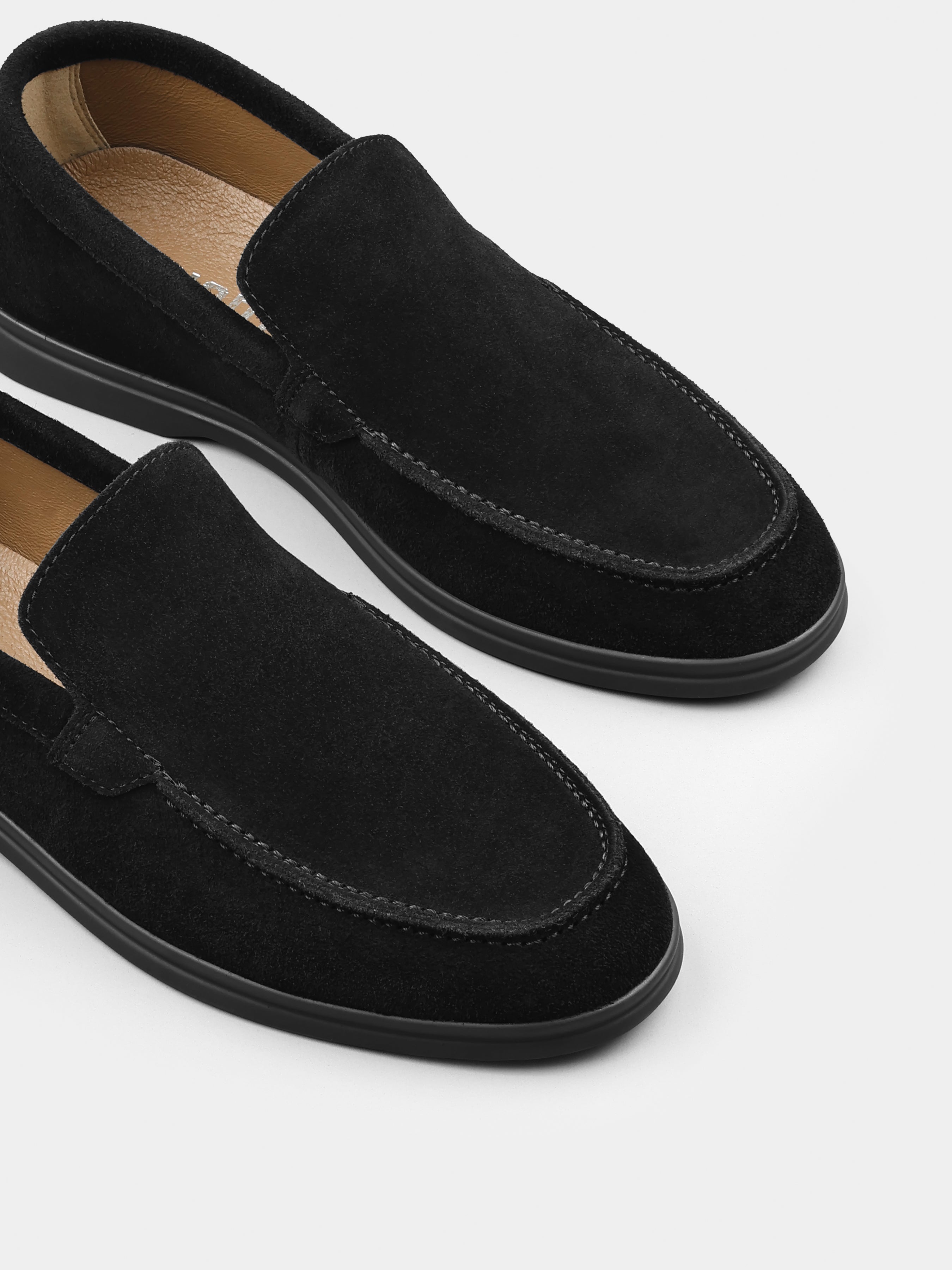 Czarne Zamszowe Loafersy Fenda