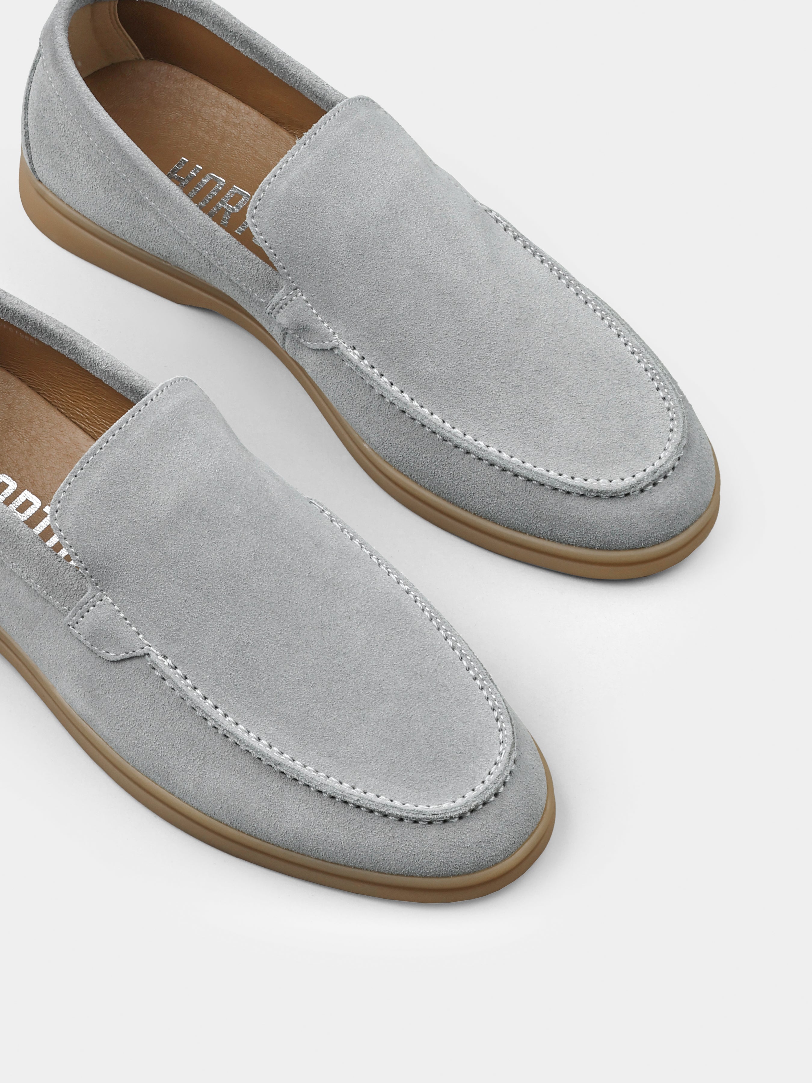 Szare Zamszowe Loafersy Fenda