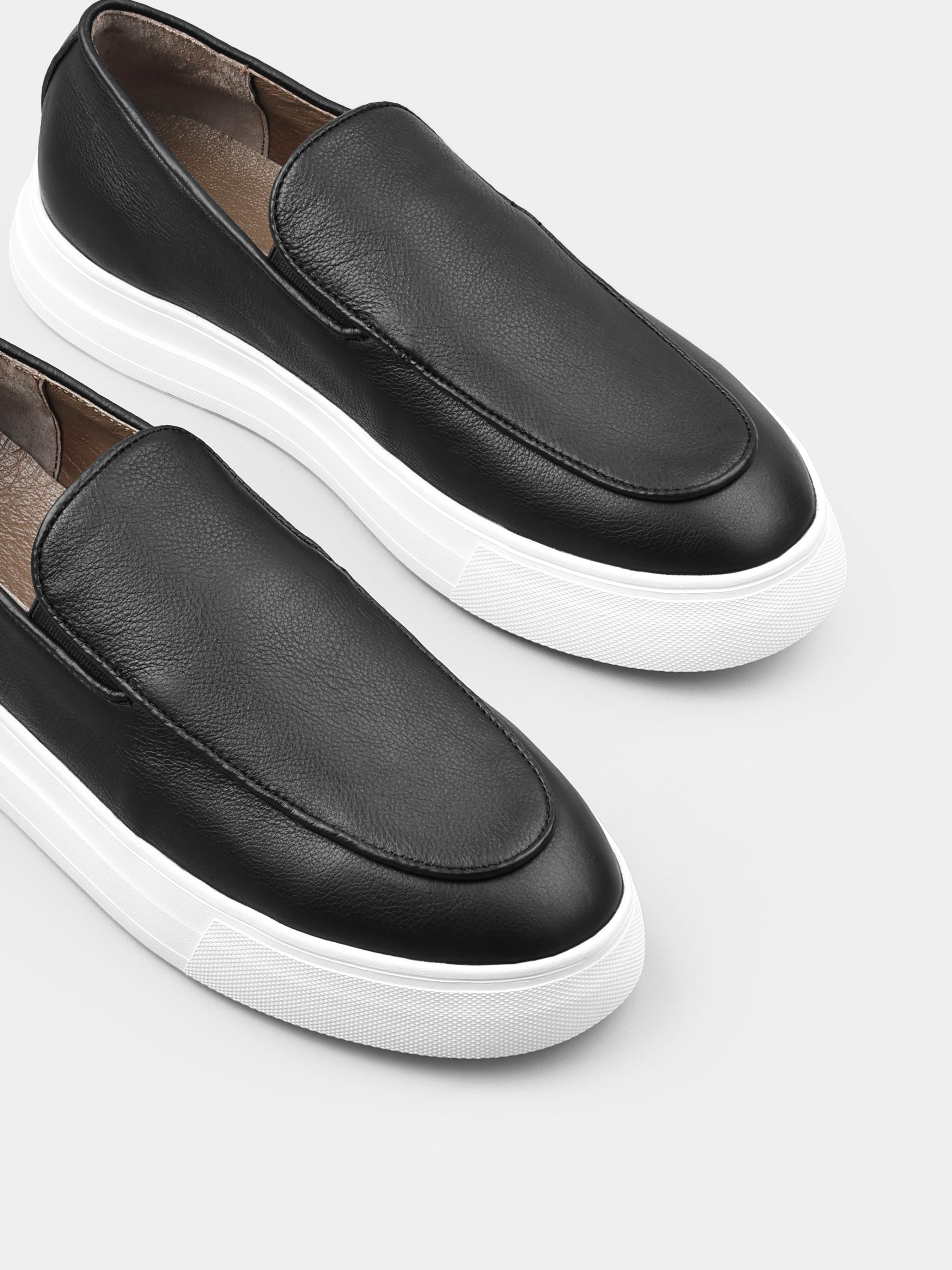 Czarno-Białe Skórzane Loafersy Oscuro
